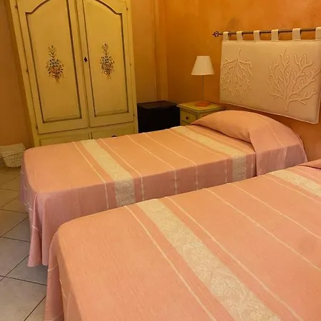 Le Farfalle Bed & Breakfast Palau